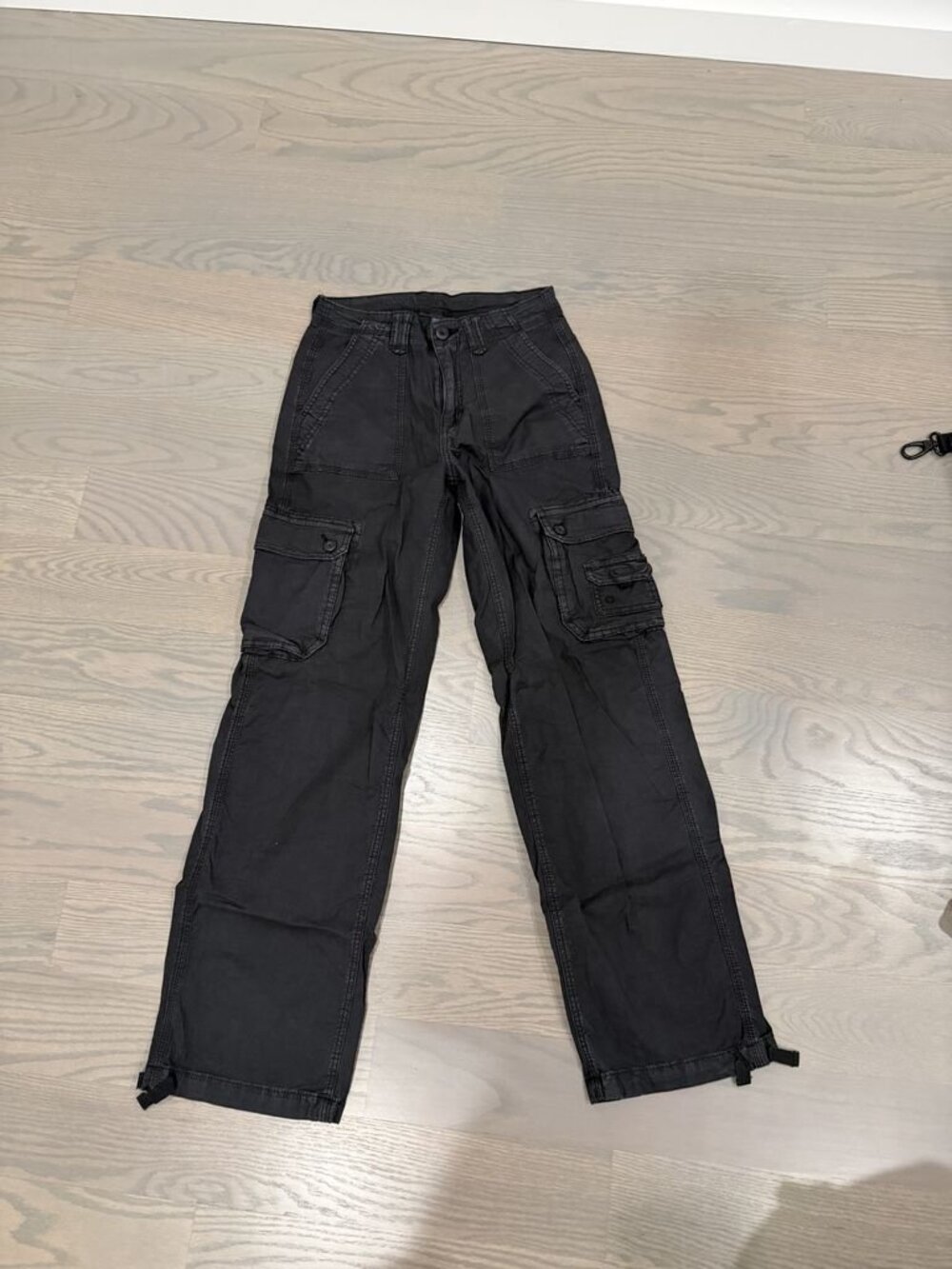 American Eagle Baggy Cargo Pants